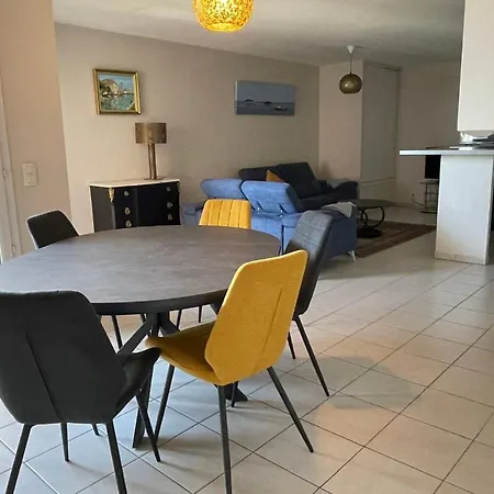 아파트 Modern Apt With Balcony Near The Port 아르카숑